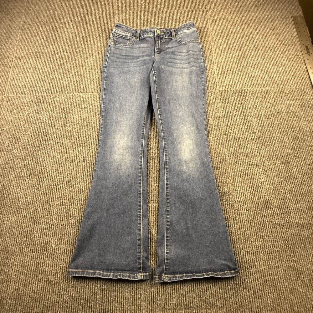 Maurices Womens Medium Wash Flare‎ Leg Denim Jeans Size M-R Mid Rise Stretch